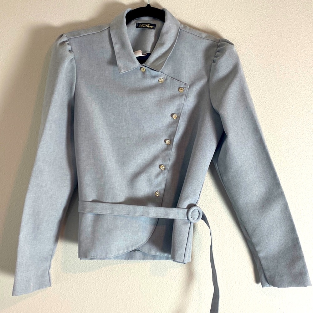 La Bené vintage long sleeved belted blouse with side buttons
